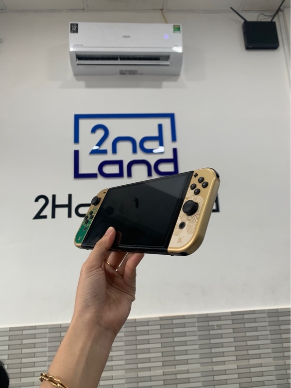 Máy chơi game Nintendo switch oled zelda - Đã hack - Màu vàng - Ngoại hình: 98% - Fullbox, kèm thẻ 256gb