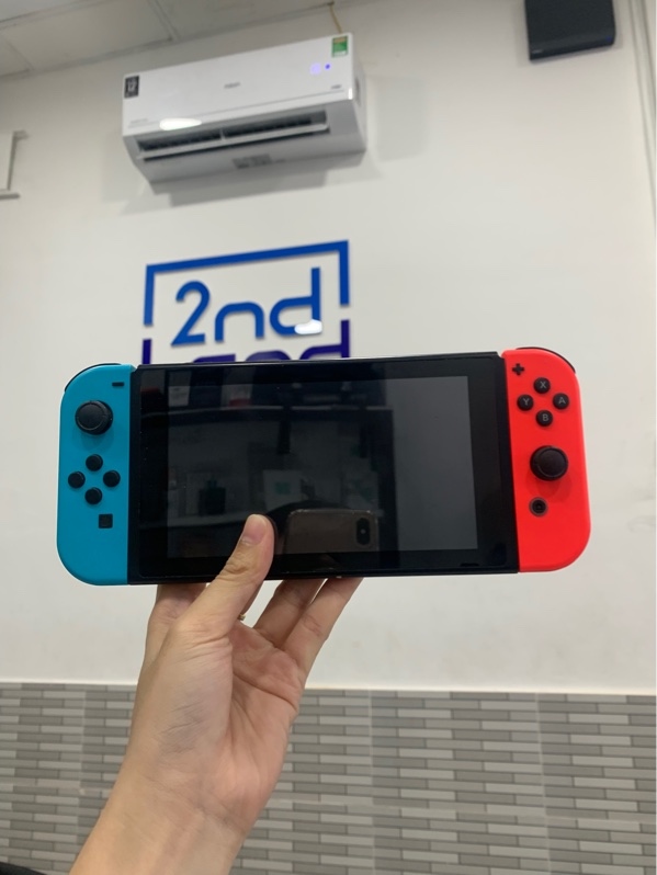 Máy chơi game Nintendo switch v1 - Đã hack - Màu neon - Ngoại hình: 97% - Màn trầy + ám hồng, lỏng joycon trái - Kèm dock + thẻ 256gb