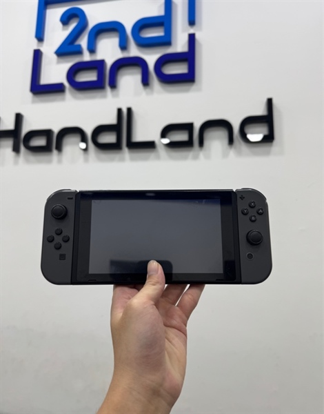 Máy chơi game Nintendo Switch V1 - ĐÃ HACK - Màu xám - Ngoại hình 97% - gãy thanh bảo vệ tản nhiệt nhẹ - Kèm dock chuyển màn hình +Túi + Thẻ 128gb + Kèm sạc
