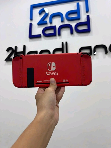 Máy chơi game Nintendo Switch V2 - 32GB - Màu đỏ - Ngoại hình 97% - Kèm 2 joycon + Grip lớn + Dock + HDMI + Sạc 2