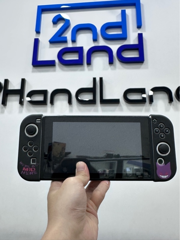 Máy chơi game Nintendo Switch V2 - Đã hack - Fireware 22.1.0 - Màu đen - Ngoại hình 97% - Kèm sạc + Dock + HDMI + Túi đựng + Thẻ 256GB + Cặp Grip nhỏ
