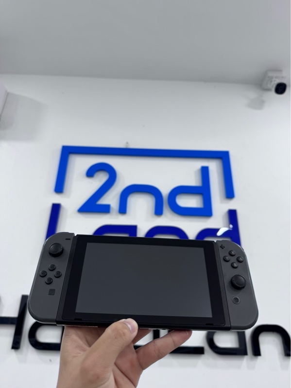 Máy chơi game Nintendo switch V2 - Đã hack - Màu xám - Ngoại hình 97% - màn ám vàng nhẹ - Kèm thẻ 128GB, Fullbox