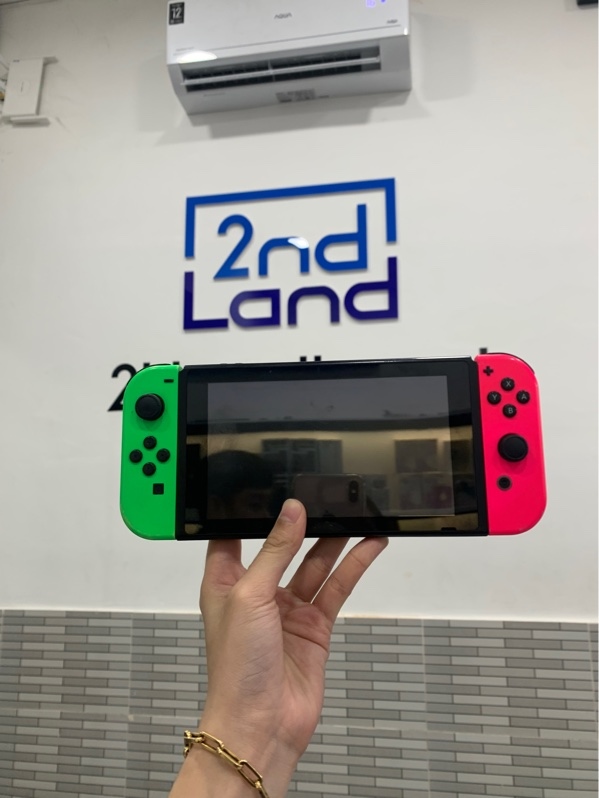 Máy chơi game Nintendo Switch V2 - Đã hack - Màu xanh hồng - Ngoại hình: 96% - Màn ám hồng - Kèm thẻ nhớ 128gb + túi + ốp + sạc