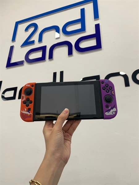 Máy chơi game Nintendo Switch V2 - Màu đen - Đã hack - Ngoại hình: 98% - Màn ám hồng nhẹ - Body, túi + sạc