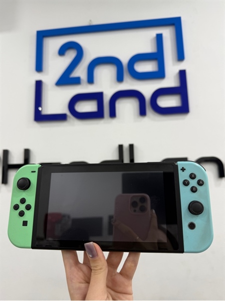 Máy chơi game Nintendo Switch V2 - Màu đen - Ngoại hình 98% - Joycons ố nhẹ - Kèm túi đựng , sạc , 1 thẻ nhớ 128GB , 1 dock , 2 grip nhỏ 1