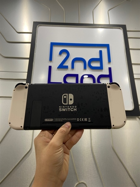 Máy chơi game Nintendo Switch V2 - Màu đen - Ngoại hình: 98% - Kèm sạc + 1 thẻ nhớ 128GB + 1 Docs + 2 Grip nhỏ + Túi đựng 2