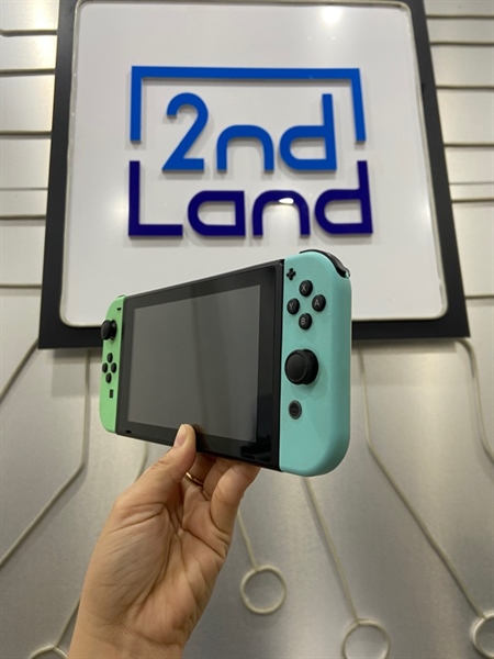 Máy chơi game Nintendo Switch V2 - Màu đen - Ngoại hình: 98% - Kèm sạc + 1 thẻ nhớ 128GB + 1 Docs + 2 Grip nhỏ + Túi đựng 3