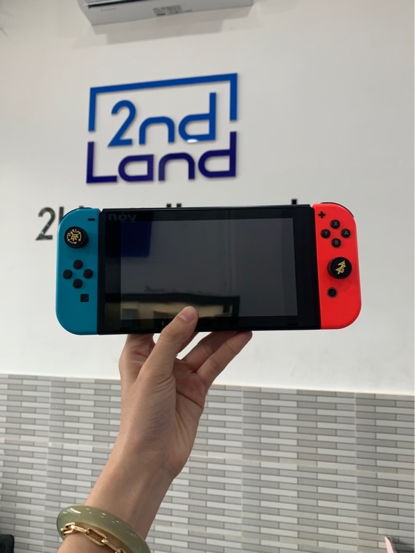 Máy chơi game Nintendo Switch V2 - Màu neon - Ngoại hình: 97% - Kèm trap + grip nhỏ, túi + sạc