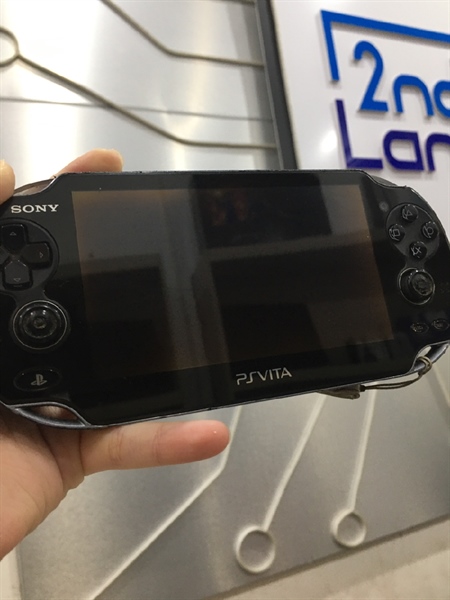 Máy chơi Game PS Vita 1000 - Màu Đen - Đã hack - Ngoại hình xấu - màn cháy - Kèm 1 sạc + 1 thẻ 64GB +