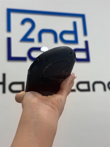 Máy chơi game PS Vita 2000 - 98% - Đen - Kèm thẻ 64GB + Sạc - Loa trái rè nhẹ 2
