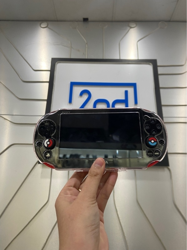 Máy Chơi Game PS Vita 2000 - Đã hack - 128GB - Màu đỏ - Ngoại hình: 97.5% - Xước thân nhẹ - Kèm sạc