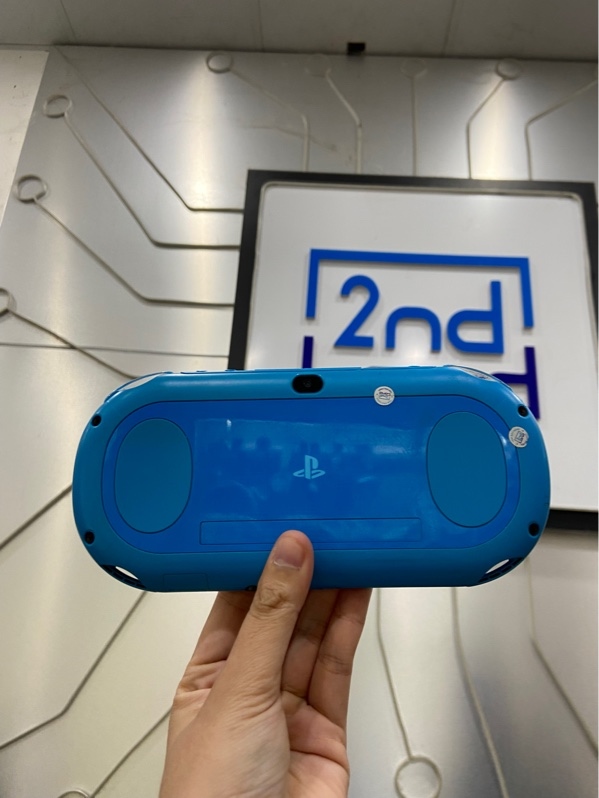 Máy chơi game PS Vita 2000 - Đã Hack - Màu xanh - Ngoại hình 97% - Kèm sạc + thẻ nhớ 64GB