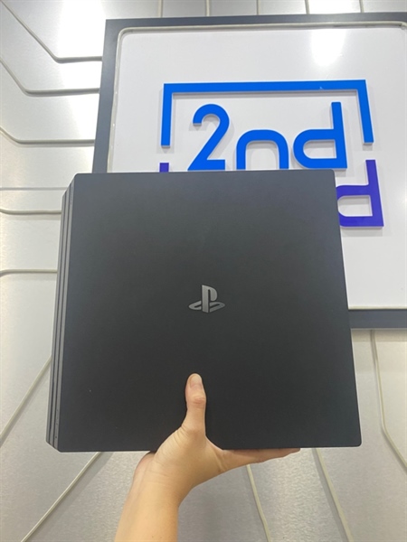 Máy chơi game PS4 - 1TB - Firmware 11 - Màu đen - Ngoại hình: 98% - Kèm 1 tay nguồn + 1 HDMI + 1 Micro USB + 1 cáp Lan + 1 USB C + 1 kích hack