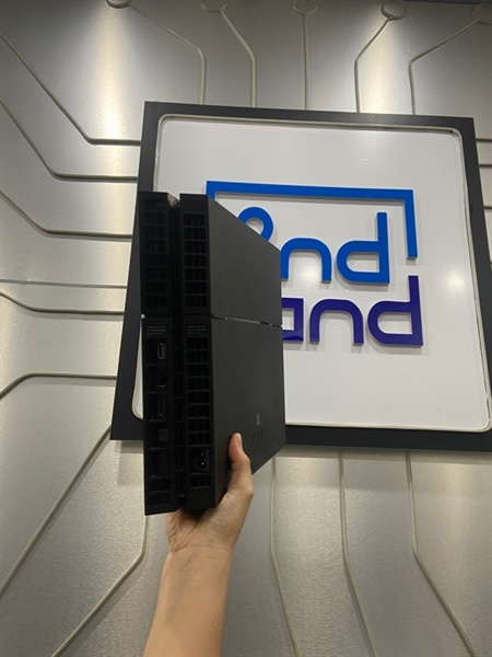 Máy chơi game PS4 Fat - 500GB - CUH 1100A - Firmware 12.50 - Màu đen - Ngoại hình: 97% - Body - Kèm 1 tay + 1 nguồn + 1 dây cắm tay cầm 2