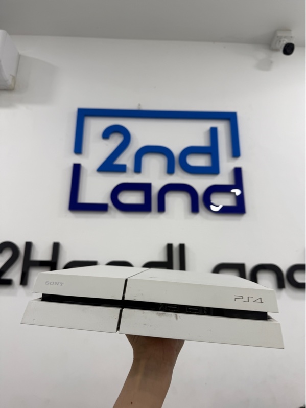 Máy chơi game PS4 FAT 500gb - Đã hack - Firmware 9.00 - Màu trắng - Ngoại hình 97% - Kèm nguồn , HDMI , tay cầm đen mất cao su trái