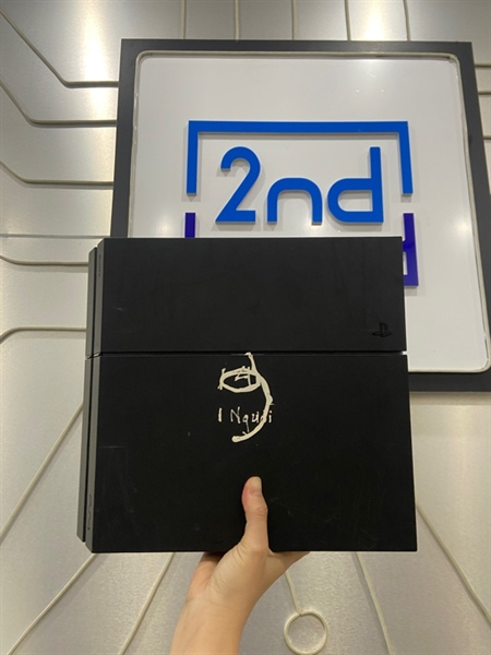Máy chơi game PS4 Fat - 500GB - Firmware 12.02 - Màu đen - Ngoại hình: 96% - Kèm 1 tay + nguồn