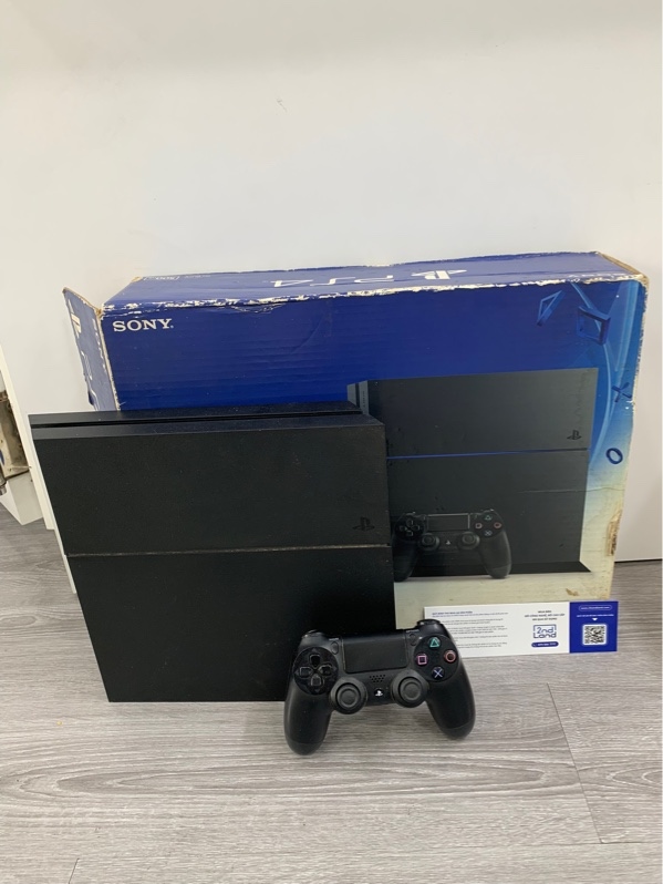 Máy chơi game PS4 Fat (CUH-1202A) - 500GB - Fimwere 130.4 - Màu đen - Ngoại hình: 98% - Kèm nguồn + 1 tay trôi cần nhẹ