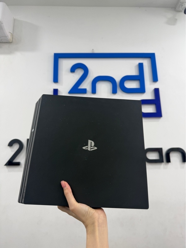 Máy chơi game PS4 Pro - 1TB - Chưa hack - Firmware 13.50 - Màu đen - Ngoại hình 98% - Kèm nguồn, HDMI, không tay