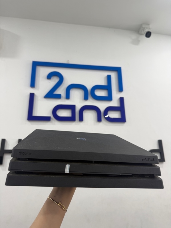 Máy chơi game PS4 Pro - 1TB - Chưa hack - Firmware 13.50 - Màu đen - Ngoại hình 98% - Kèm nguồn, HDMI, không tay