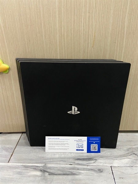 Máy chơi game PS4 Pro - 1TB - CUH-7106B - Firmware 9.0 - Hack - Màu đen - Ngoại hình: 98% - Kèm USB kích hack + nguồn + HDMI + dock sạc tản nhiệt + 1 tay