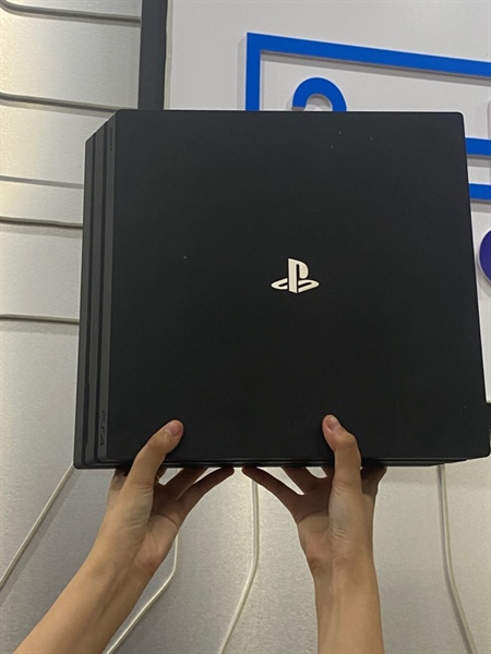 Máy chơi game PS4 Pro 1TB - Firmware 11.52 - Màu đen - Ngoại hình: 98% - Kèm 1 tay cầm, 1 nguồn, 1 HDMI