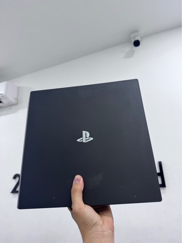Máy chơi game Ps4 pro - bản 1Tb - đã hack - firmware 11.0 - Màu đen - Ngoại hình 97.5% - Kèm nguồn, đĩa hack, 1 tay