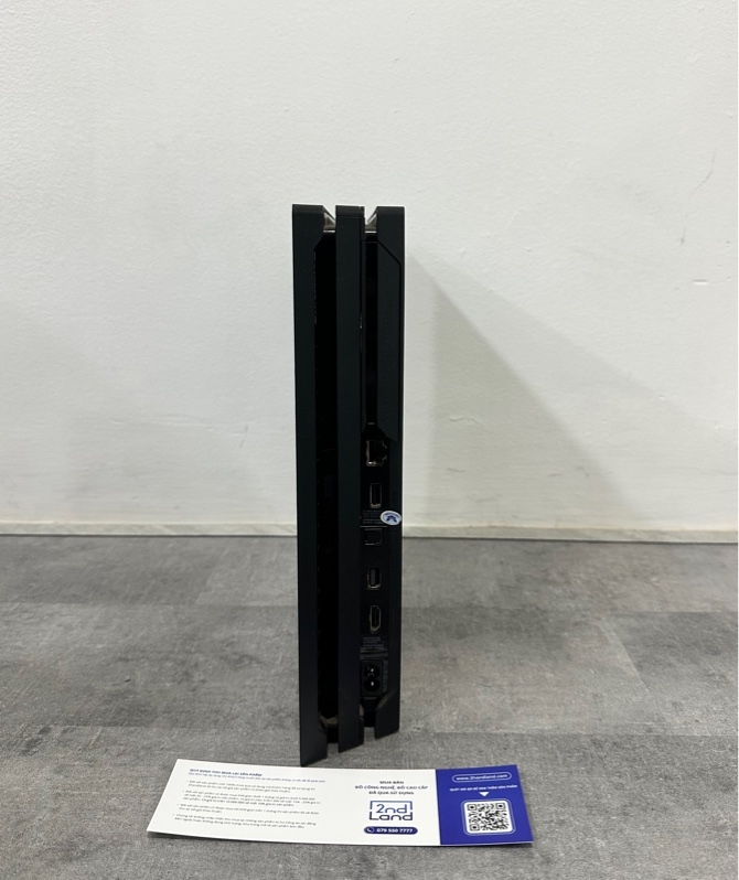 Máy chơi game PS4 Pro - Chưa hack - Firmware 6.72 ( Firmware thấp hack được ) - 1TB - Màu đen - Ngoại hình 97% - Kèm box + Dây nguồn + Dây kết nối + 1 tay cầm bong núm 2 cần
