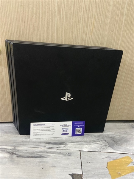 Máy chơi game PS4 Pro - CUH-7117B - 1TB - Firmware 12.52 - Màu đen - Ngoại hình: 97% - Cấn góc + HDMI + nguồn + dây micro Usb + 1 tay cầm