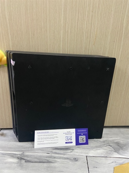Máy chơi game PS4 Pro - CUH-7117B - 1TB - Firmware 12.52 - Màu đen - Ngoại hình: 97% - Cấn góc + HDMI + nguồn + dây micro Usb + 1 tay cầm 1