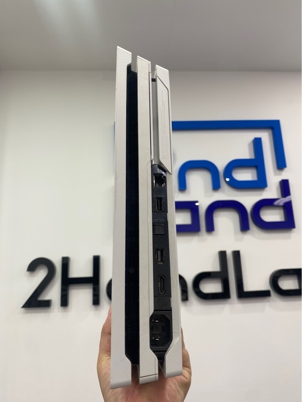 Máy chơi game PS4 Pro - Đã hack - Firmware 11.52 - Màu trắng - Ngoại hình: 97% - Kèm đĩa hack + Box + 1 tay cầm