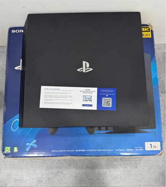 Máy chơi game PS4 Pro - Fimware 7.02 ( Fimware thấp hack được ) - Màu đen - Ngoại hình 97% - Box - Kèm 1 tay cầm + dây nguồn + dây HDMI
