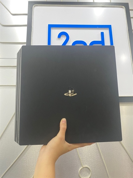 Máy chơi game PS4 Pro Firmware 11.5 CUH-7106B - Màu đen - Ngoại hình: 98% - Kèm 1 nguồn, 1 HDMI , 1 tay cầm