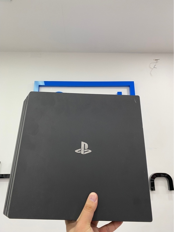 Máy chơi game PS4 Pro - Mất hack - 1TB - Firmware 10.71 - Màu đen - Ngoại hình: 97% - Kèm nguồn