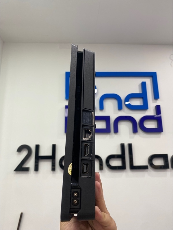 Máy chơi game PS4 Siim - Chưa hack - 500GB - Firmware 11.02 - Màu đen - Ngoại hình: 97% - Trầy ố, rộp sơn - Kèm nguồn - 1 tay cầm, nguồn, HDMI