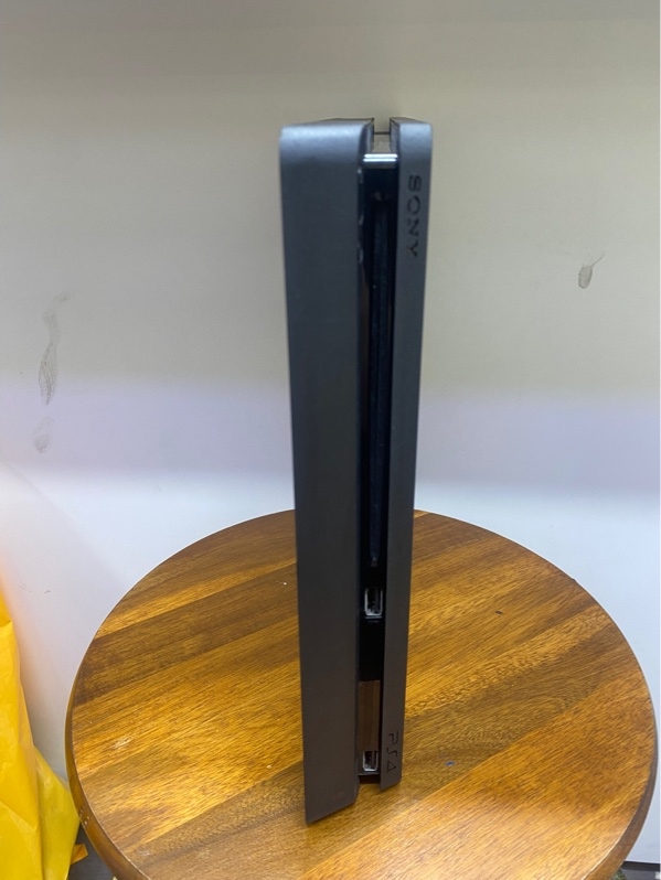 Máy chơi game PS4 Slim 1Tb - CUH-2218B - FW 8.00 - Chưa hack - Màu đen - Ngoại hình 97.5% - Kèm 1 tay cầm, dây nguồn, dây hdmi, box