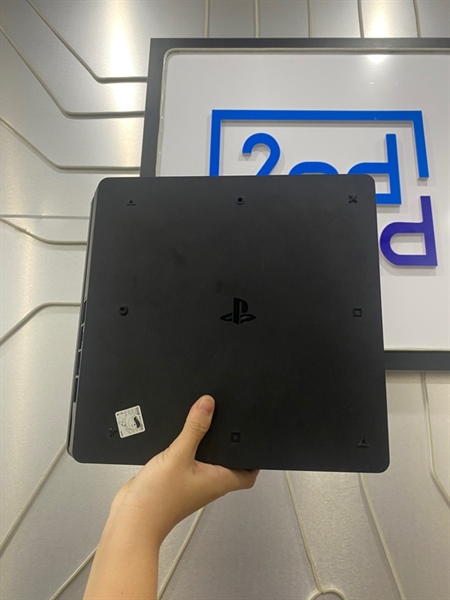 Máy chơi game PS4 Slim 1TB Firmware 11,5 - Màu đen - Ngoại hình: 97% - kèm 1 dây nguồn + HDMI + 1 tay cầm 1