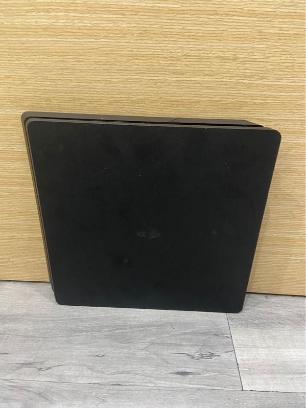 Máy chơi game PS4 Slim - 1TB - Firmware 13.52 - Màu đen - Ngoại hình: 97% - Kèm nguồn