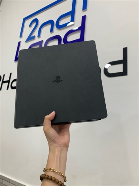 Máy chơi game PS4 Slim CUH-2015A - Fimwere 13.02 - 500GB - Màu đen - Ngoại hình: 97% - Body, kèm 1 tay trôi nhẹ 2 bên