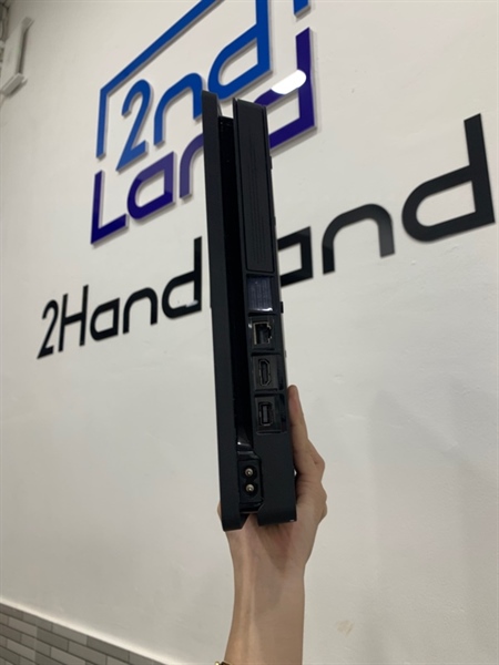 Máy chơi game PS4 Slim CUH-2015A - Fimwere 13.02 - 500GB - Màu đen - Ngoại hình: 97% - Body, kèm 1 tay trôi nhẹ 2 bên 1