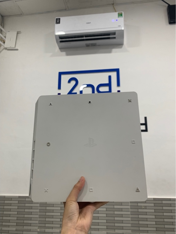 Máy chơi game PS4 slim CUH-2017A - Đã hack - Fimwere goldhen 12.02, 1Tb - Màu trắng - Ngoại hình: 98% - Kèm 1 tay + nguồn