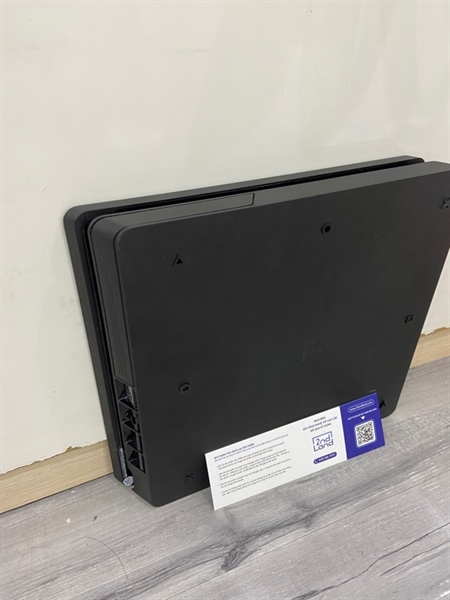 Máy chơi game PS4 Slim - Đã hack - 500GB - Firmware 6.72 - Màu đen - Ngoại hình: 98% - Kèm 1 tay + nguồn + dây kết nối 2
