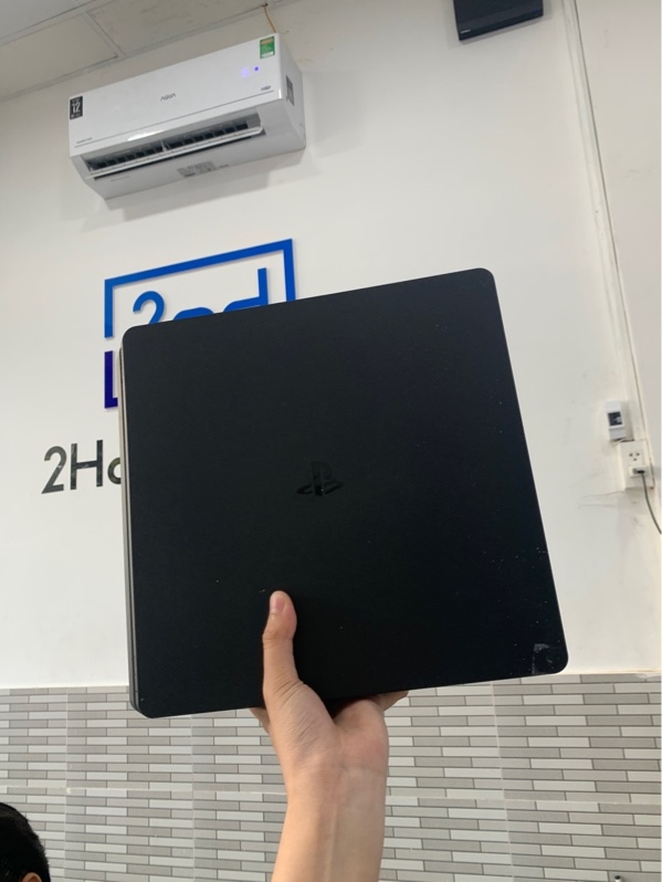 Máy chơi game PS4 slim - Fimwere 13.02, 500gb - Màu đen - Ngoại hình: 97% - Kèm 1 tay trôi cần nhẹ + dock sạc + dây nguồn