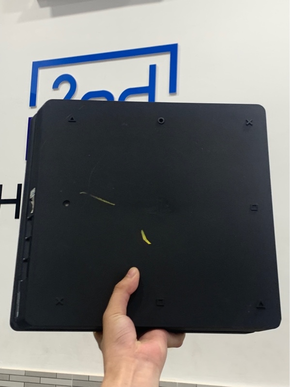 Máy chơi game PS4 slim - Fimwere 13.25, 1tb - Màu đen - Ngoại hình: 97% - Loa rè, mất rung, trầy body - Kèm tay cầm