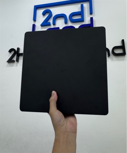 Máy chơi game PS4 Slim - Firmware 8.03 ( Firmware thấp hack được ) - 500GB - Màu đen - Ngoại hình 97% - Kèm 1 tay cầm PS4 ( Lỗi Bluetooth ) cắm dây trực tiếp + Dây nguồn + Dây HDMi + Dây micro