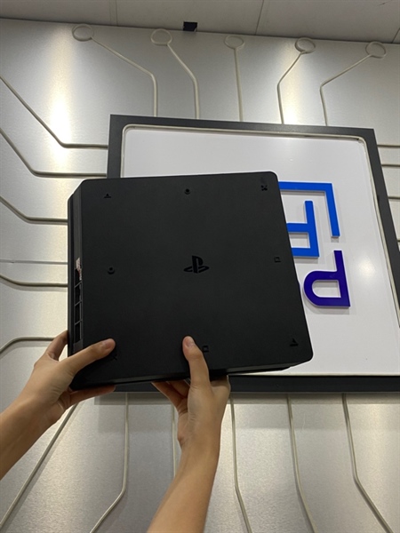 Máy chơi game PS4 Slim Firmware 9 ( có thể hack ) - Màu đen - Ngoại hình 98% - Kèm 1 tay, dây HDMI, dây nguồn, dây Micro 500GB , 1 USB kích hack - Box 2