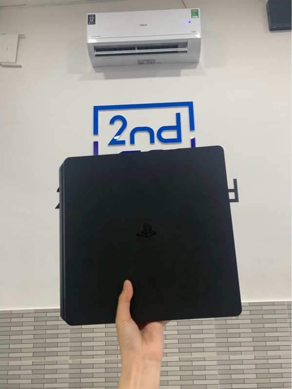 Máy chơi game PS4 slim - Firmwere 13.52, 500gb - Màu đen - Ngoại hình: 97% - Kèm nguồn + hdmi + 1 tay