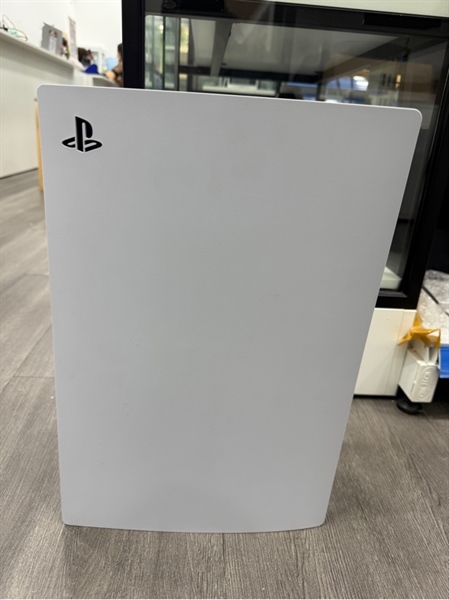 Máy chơi game PS5 - 825GB - Bản Standard - Firmware 25.0 - Màu trắng - Ngoại hình 97% - trầy , phần nhựa đen , tay cầm ố - FullBox 1