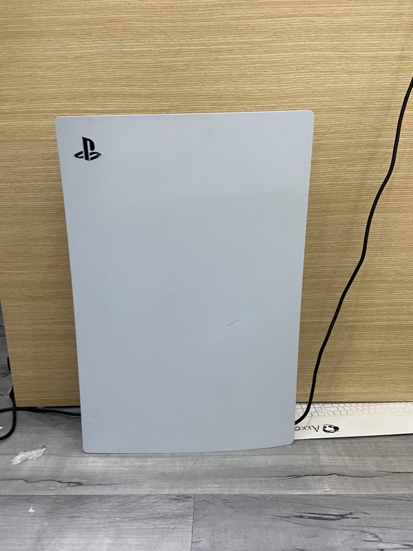 Máy chơi game PS5 Fat Standard - 825Gb CFI-118A - Màu trắng - Ngoại hình: 97% - Kèm Box + nguồn + hdmi + tay cầm