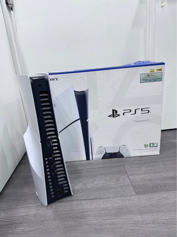 Máy chơi game PS5 Slim bản ổ đĩa - 1Tb - Firmware 13.60 - Ngoại hình 98% - Thiếu chân đế ngang - Kèm box, 1 tay cầm, 1 nguồn, 1 dây c-c