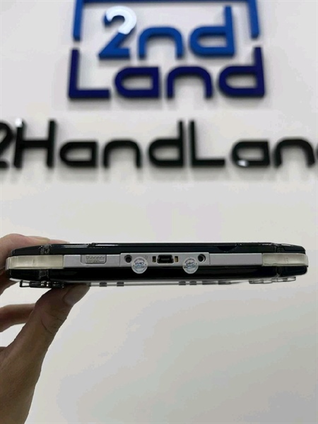 Máy chơi game PSP 2000 - Đã hack - Màu đen - Ngoại hình 97.5% - màn ám loa rè nhẹ - Kèm sạc , thẻ 64GB 1